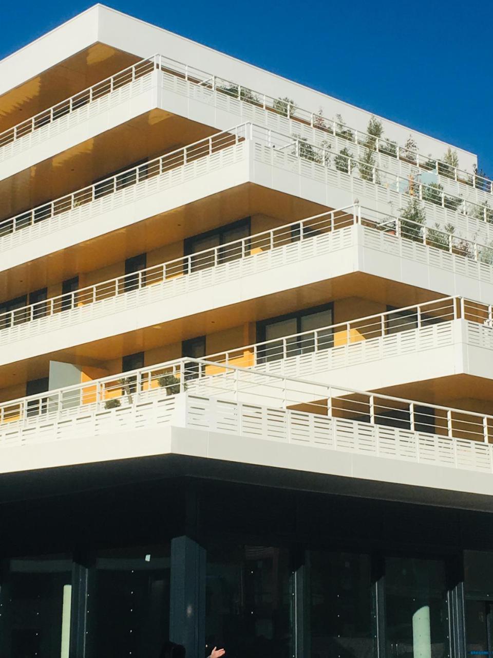 Vacances A Nice Terrasse Ensoleillee & Parking A La Gare Du Sud Экстерьер фото