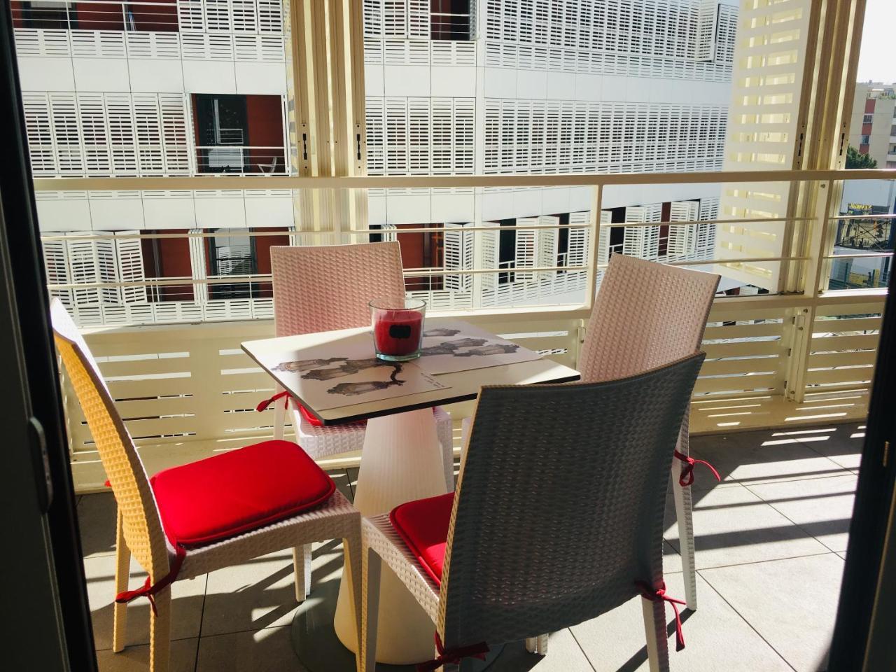 Vacances A Nice Terrasse Ensoleillee & Parking A La Gare Du Sud Экстерьер фото